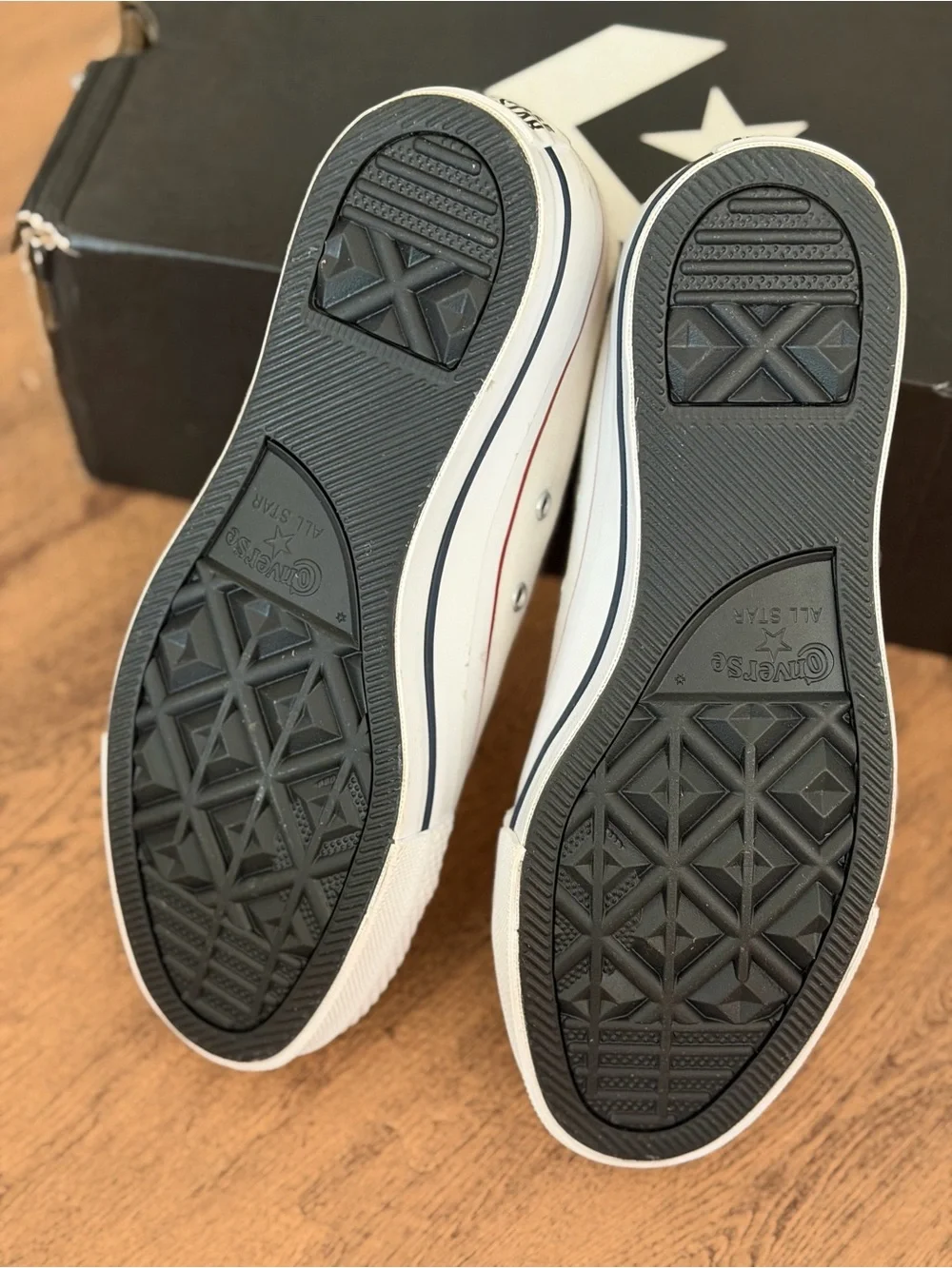 Converse brand new